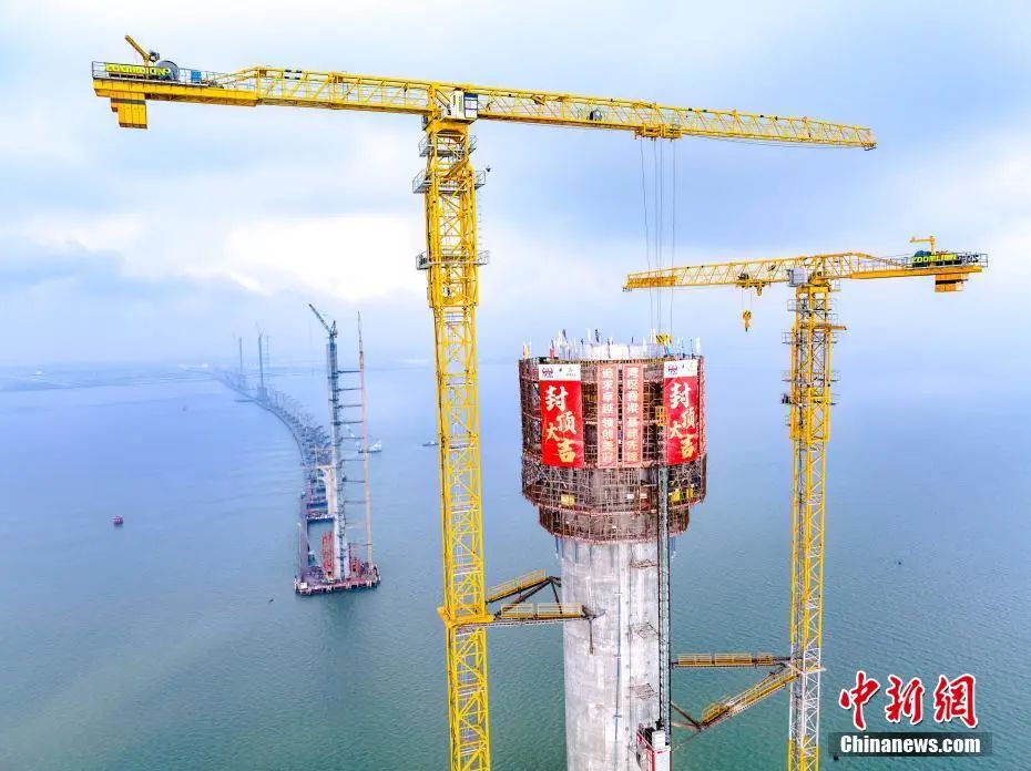 大湾区核心工程黄茅海跨海通道五座主塔全部封顶！